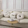 Nordic Home Decor Blanc Coussin Doux En Peluche Pour Canapé Chaise Siège Amour Forme Lettre s Accessoires Décoratifs Cadeau J220704