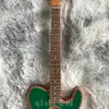 Personalizzazione di fabbrica Electric Guitar Wooden Green Paint Green Accessori cromati Bridge in legno rosa