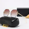 2022 occhiali da sole di lusso da maschi di moda telaio in metallo vetri di design di alta qualità in stile classico Uv400 Protezione Eyewear da esterno con scatola