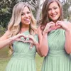 2022 Simple Chiffon Bridesmaid Dresses Long One Shoulder veckade en linje Bröllopsgästklänning billig plus size country maid of Honor