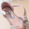 Meninas Sandálias Strass 2022 Nova Moda Coreana Verão Meninas Doce Pérola De Couro De Borracha Salto Quadrado Princesa Sandália Crianças Sapatos G220418