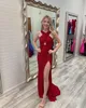 Red Prom Dress Open Back 2k23 Sheath Criss Cross Straps Sparkly Sequin Lady Pageant Gown with Train High Split Formal Event Party Night Club Robe De Soiree Met Gala Y2K