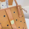 NOVITÀ Borsa di design di lusso Totes Borsa da donna classica Borsa da donna Borsa a mano marrone Moda Borse per la spesa di grande capacità Borse a tracolla in pelle con pochette di qualità da donna