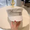 BERETS 2022女性帽子クリスタルベイカーボーイハットウールSBOYキャップ