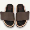 Designer Sliders Slippers Dames Sandalen Beroemde zonsondergang Flat Comfort Muilezels Verstelbare gewatteerde riem aan de voorkant Slippers Pool Pillow Slide Heren Slides Outdoorschoenen