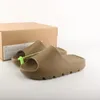 Pantofola Designer Slide donna uomo sandales moda slider pantofole di lusso diapositive estate piatta in pelle alla moda sandalo in gomma mens sandali da spiaggia infradito