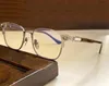 Optische Brille im neuen Design, GITNHE, quadratischer Rahmen mit exquisitem Schnitzmuster, klassischer Retro-Stil, hochwertige transparente Brille mit klaren Gläsern