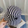 Striped Fashion Keps Luxury Designer Caps Classic Mens Womens Black Bucket Hat Cap Brev Utomhus Sunhat Retro Resort Hög kvalitet