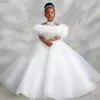 2022 Bianco Lussuoso Ball Gown Flower Girl Abiti Piuma Tulle Lilttle Bambini Compleanno Pageant Abiti da sposa ZJ517
