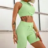 Solid Yoga Outfit fitness collo alto gilet hip sollevamento pantaloncini tuta da yoga estate color caramella set sportivi da donna