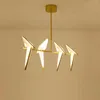 Lampy podłogowe Postmodernowane żelazo Acryl Gold White Love Bird Lampa LED Lampka Lampa na foyer sypialnia