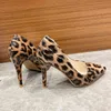 2022 Nya våren Sexig Leopard Women Shoes High Heels Elegant Office Pumps Shoes Women Animal Print Pointed Toe Singles Shoes G220520