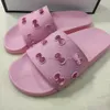 Flat Women Tiger Gglies Slajd Sandal Gu Slipper Designer Gicci Snake Summer Wide Men Men Slipper Rozmiar 35-45 Pszczoły Druku