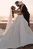 Sommaren elfenben saudiarabiska dubai moderna rygglösa bröllopsklänningar sexiga en axel paljetter lång tåg bröllopsklänningar bc56176324971