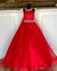 Crystals Girl Pageant Dress 2022 Ballgown AB Stenröd Organza litet barn Födelsedag Formell festklänning Småbarn Tonåringar Preteen med tyll Cape Halter Neck Keyhole ritze