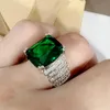 Bagues pour hommes avec pierres précieuses Accessoires cadeaux Ensemble d'entourage Imitation topaze Bagues aigue-marine Plaqué platine Tourmaline verte Bague pour homme à la mode