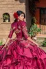 Burgundy Ball Roow Quinceanera Ceketli Aplike Tweetheart Boncuklu Boncuklu PROM CİHAZLARI TERED Süpürme Tren Fırlatılmış Tatlı 15 Masquerade Elbise