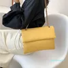 HBP stor kedja kvinnors axelväska pu läder crossbody messenger modedesigner klaff handväska stenkorn kvinnlig koppling väska 2022