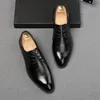 2022 Nuovo arrivo Designer Uomo Scarpe firmate Quinceanera Mocassini Scarpe basse Scarpe eleganti