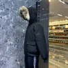 Mens Down Parkas Winter Outdoor Sport Sports Kurtka Biała kaczka wiatrakowy wiatrówek Parker długi skórzany kołnierz ciepła prawdziwe futra futra stylowe kurtki bombowce przygoda