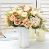 Dekorativa blommor kransar Autumn Rose Artificial Silk Fall Hydrangea Plastgräs Vacker bukett Fake Flower Wedding Home Party Diy D