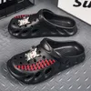 TOPSELLING MEN 'S CLOGS SHOES 2022 여름 중공 스트라이프 동물 패션 야외 통기성 캐주얼 비치 샌들 플립 플롭 슬리퍼 유명 브랜드 디자이너