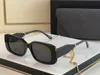 Nouvelles lunettes de soleil de la mode Designer Womens Grey Grey Ac￩tate Frames Tortoisesell Blue Shield Forme Gradient Lens Catwalk Beach Accessoires avec