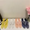 2022 designer brand spring and summer flat bottom slippers women's flip flops transparent candy jelly PVC material 35-40 size