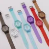 Quartzo casual Assista a mulheres de moda de moda Women Wristwatches for Student Kids M0222