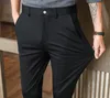 mörkblå formella byxor för män