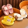 Zapatillas de playa para niños zapatillas para niños zapatillas para el verano chanclas gruesas eva tobogán de almohada suave al aire libre adultos 220708