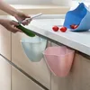 Kitchen Cabinet Door Hanging Trash Garbage Bin Can Rubbish Container Household Cleaning Tools Waste Bins 220618