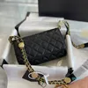 2022 Klasik Mini Flep Kapitone Para Çantaları Havyar Deri Cüzdan Altın Metal Zincir Crossbody Omuz Çantası Çok Pochette Kart Tutucu Çantalar 18cm