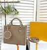 Designer Marke Lady Mehrfarbige Tragetaschen Luxus Leder Briefdruck Mode Hohe Kapazität Praktische Frauen 25 cm Einkaufstaschen Handtasche Umhängetasche