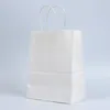 50st Lot Color Kraft Paper Bag With Handtag 21x15x8cm Festival Present Wrap Package Shopping Väskor Multicolor