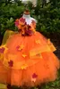 Кленовые листья аппликационные платья с шариковым платьем цветочниц для свадебных платьев.