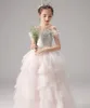 Nyår Rose Flower Dresses for Wedding Off Shoulder Cap ärmar Tutu Lace First Holy Communion Kids Prom Dress Girls Pageant GOWNS 403