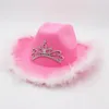Berets Western Pink en witte cowgirl hoeden brede rand tiara decoraties opgerolde benodigdheden voor feest bruids fancy jurk rekwisieten tieners kinderbaren