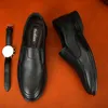Véritable cuir hommes chaussures décontractées marque italien hommes mocassins mocassins respirant sans lacet noir conduite chaussures de haute qualité classique