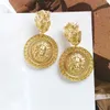 Trend europejski i amerykański Nowe geometryczne przesadne złotą wytłoczoną głowę Lwa Dangle żyrandol retro biżuteria Osobowość żeńskie kolczyki AB623