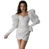 Sexy Sweetheart Short Sheath Bow Wedding Dress Simple Short Satin Bridal Gowns Button Slit Puff Long Sleeves Fashion Mini Beach Bride Dresses Robe De Mariee