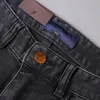 Jeans da uomo firmati 2023 Biker Brand pantaloni caldi di lusso High Street Straight Jean Mens blu lavato pantaloni con cerniera grande foro pantaloni neri DFC5