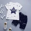 幼児の男の子2pcs服の衣装五gram星Tシャツトップパンツキッズ服服セット