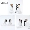 VILEAD 13CM 23cm Resina Casamento Casal Doll Figuras Ornamento Romântico Europa Figuras Sweet Home Acessories LJ200903