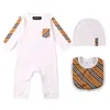 新しい夏のファッションブリティッシュスタイル新生児服ユニセックスコットン格子縞のストライプ新生児男の子の女の子ロンパーズハットビブセットY229802502