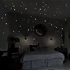 407 Pcs Wall Stickers Decor Glow In The Dark Star Sticker Decal per la camera dei bambini Decorazione della casa 220716