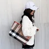 577954# Bagów dla kobiet Projektanci torby na ramię Wysoka tekstura torebka Messenger Large Cail Tinka