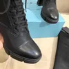 Designer Plaque Boots Lace Up enkelschoen 9,5 cm vrouwelijke zwarte lederen gevechtslaarzen hoge hak winter