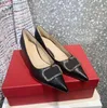 2021 Metal V Elbise Ayakkabı Toka Ayakkabıları Kadın Yüksek Topuklu Pompalar Tacones Sinlu Ayak Parçası Seksi Bayanlar Düğün Ayakkabıları Siyah Topuklu Ayakkabı
