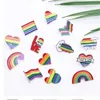 Rainbow Heart Cloud Brosch Pins Cartoon Colors Fårmus Emalj Pin Coat Hat Letter Metal Badge LGBT Jewelry Lesbian Gay Gift GC1431